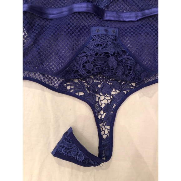 Fredericks Lace Teddy - Picture 6 of 7